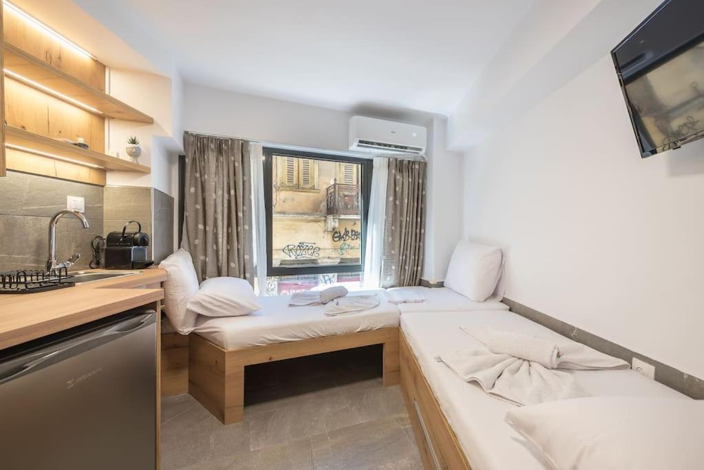 Historical Center 1 Minute From The Metro Apartment Athens